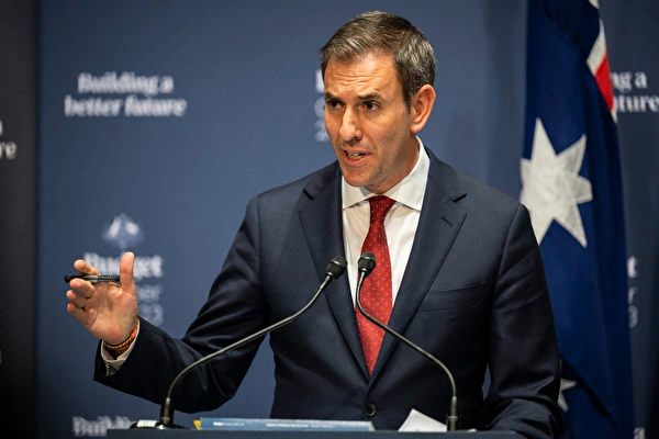 澳洲財政部長查爾默斯（Jim Chalmers。(Martin Ollman/Getty Images)