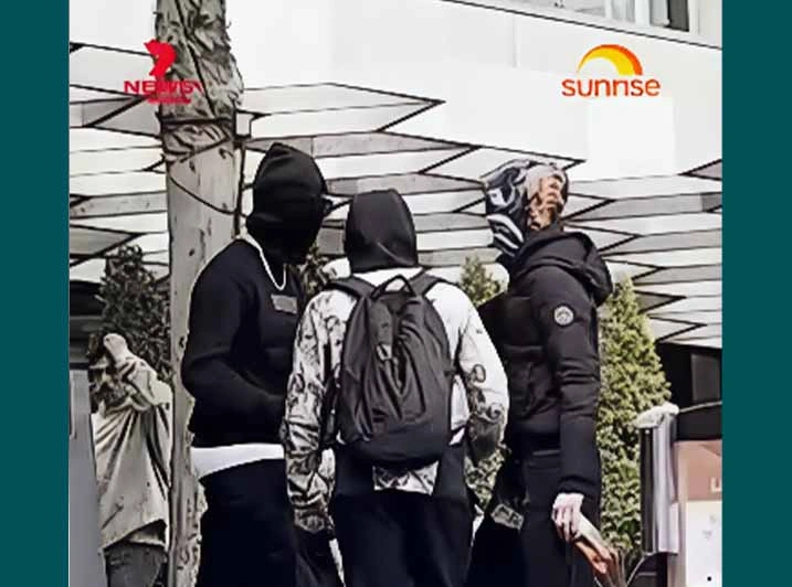 在墨尔本上周发生的一起白天暴力冲突中,四名青少年已获保释。（截图取自7NEWS澳大利亚）