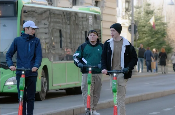 电动滑板车