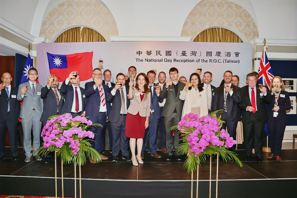 10月，中国驻纽西兰大使王小龙致函多位纽国议员，「训斥」他们出席台湾国庆酒会。（取自驻纽西兰台北经济文化办事处网站）
