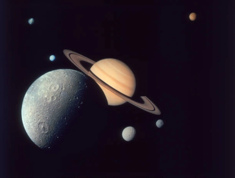 昆士蘭科學家發現可能支持生命條件的行星。圖為土星合成圖。(Photo by Space Frontiers/Hulton Archive/Getty Images)