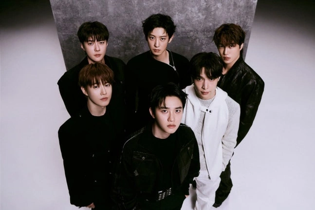 韩国男子组合EXO举行正规第 8 张专辑《REVERXE》发行纪念。(截图取自x.com/DOThFanclub)