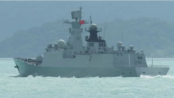 中国军舰在澳洲海域（网络）