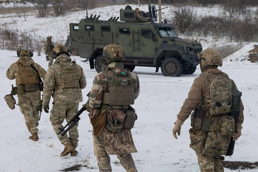 乌克兰利用俄军星链遭切断之际，夺回201平方公里土地。(Photo by Tetiana DZHAFAROVA / AFP via Getty Images)