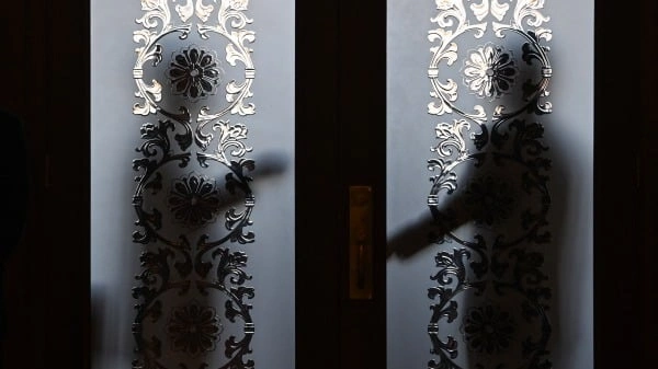 2024年3月6日，中共人大会议期间安保人员。 (Greg Baker/AFP via Getty Images)