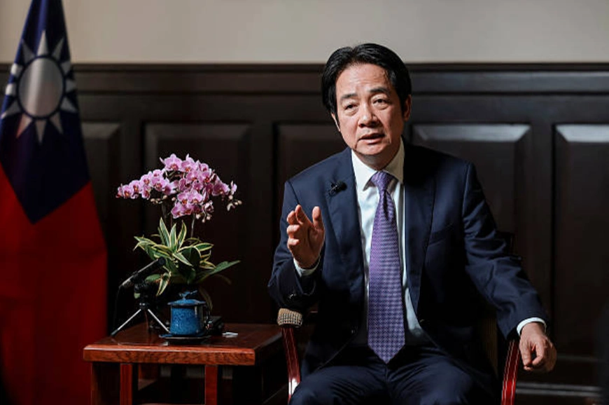 台湾总统赖清德最新财产申报，存款新台币231万余元。 (Photo by Yu Chen CHENG / AFP via Getty Images)