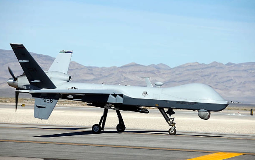 一架美国MQ-9“死神”无人机。(Photo by Isaac Brekken/Getty Images)